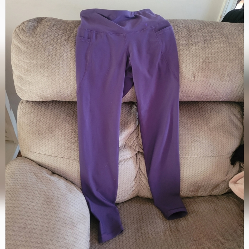 Old Navy 7/8 Elevate Leggings go-dry with pockets